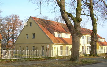 Planetenort Erde 4 in Rohrlack, Dorfstae, zwischen Jonathan Haus und Angelika Mller Haus